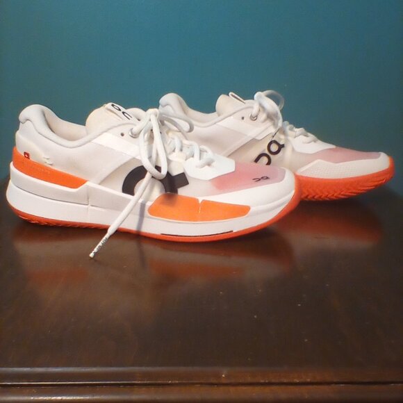 Women NEW On Cloud The Roger Pro 2 Womens Size 9 Court Tennis Shoes White Orange